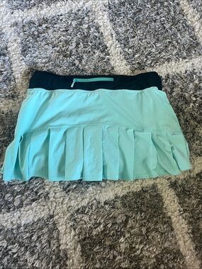 Lululemon Seafoam Green Skirt